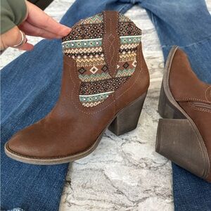 Cowgirl Brown Patterned Ankle Boots